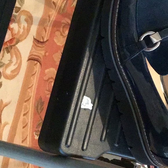 Shoes - Picture 2 of 4